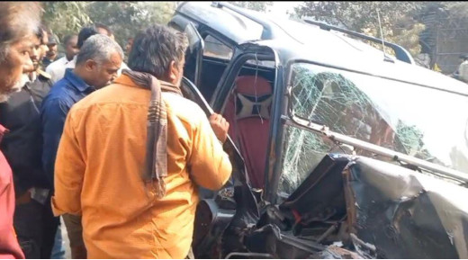 तेल टैंकर और स्कॉर्पिओ में हुई सीधी टक्कर, उड़े परखच्चे
